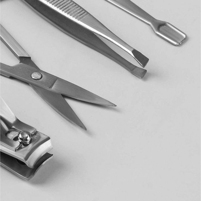 Набор маникюрный в футляре, 6 предметов, цвет коричневый