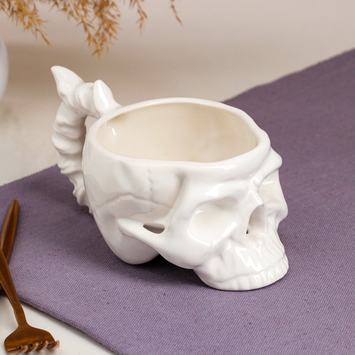 фото Кружка "череп", белая, керамика, 0.35 л керамика ручной работы