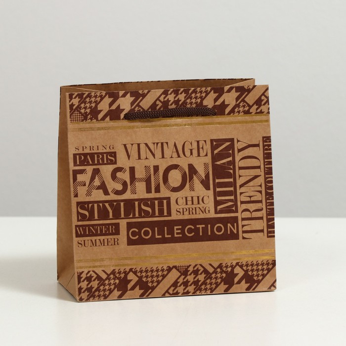 

Пакет подарочный "Fashion", крафт, 16 x 16 x 7.6 см