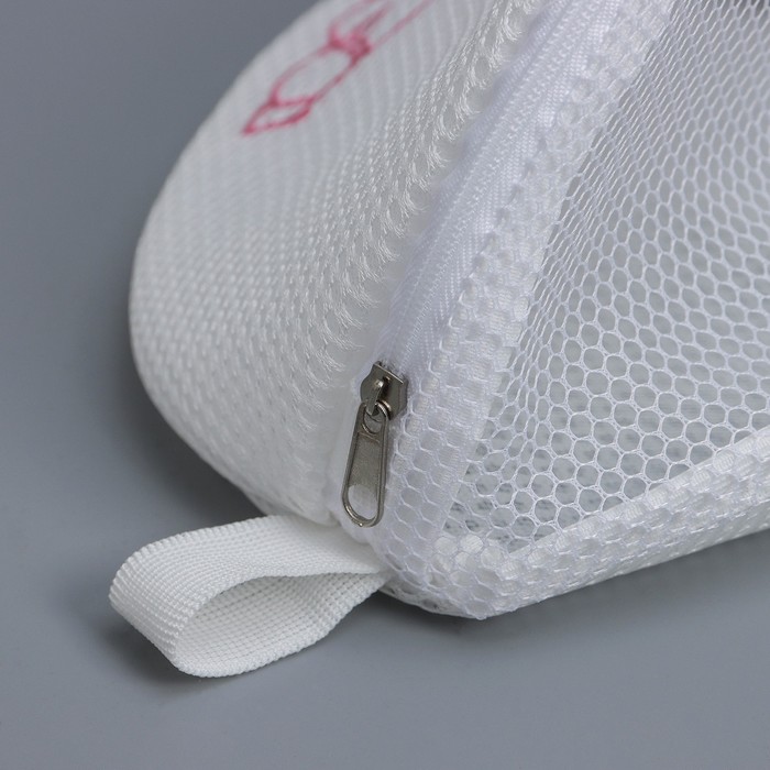 Мешок для стирки бюстгальтеров Air-mesh, с вышивкой, белый, 22×20×15 см