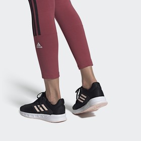 

Кроссовки женские Adidas Showtheway, размер 36,5 (FX3749)