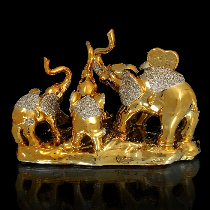 Нэцкэ под золото "Три слона со слитками"
