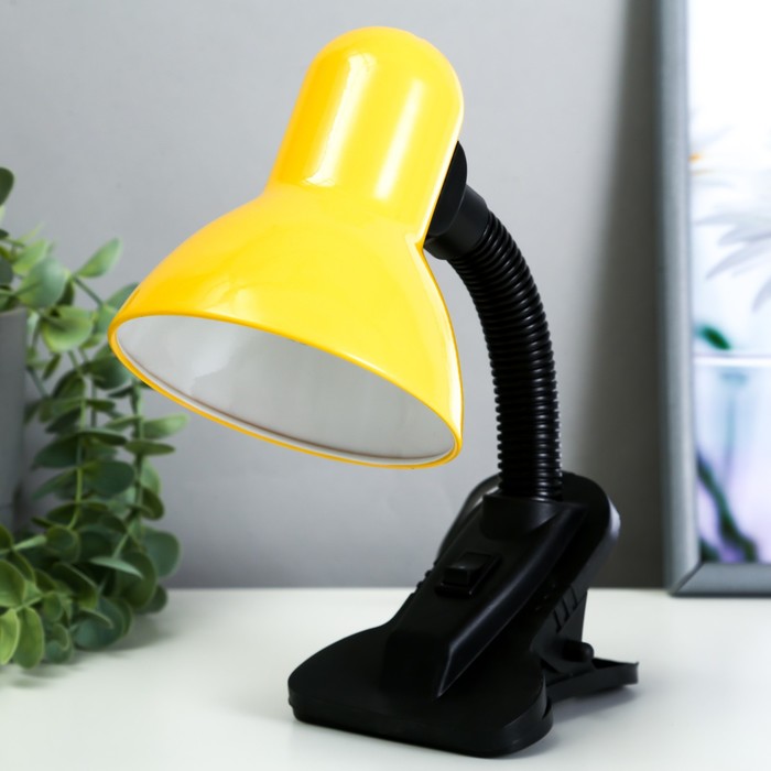 фото Лампа настольная школьник на прищепке, шнур 0.9м 1х60вт е27 желтый 5401842 risalux