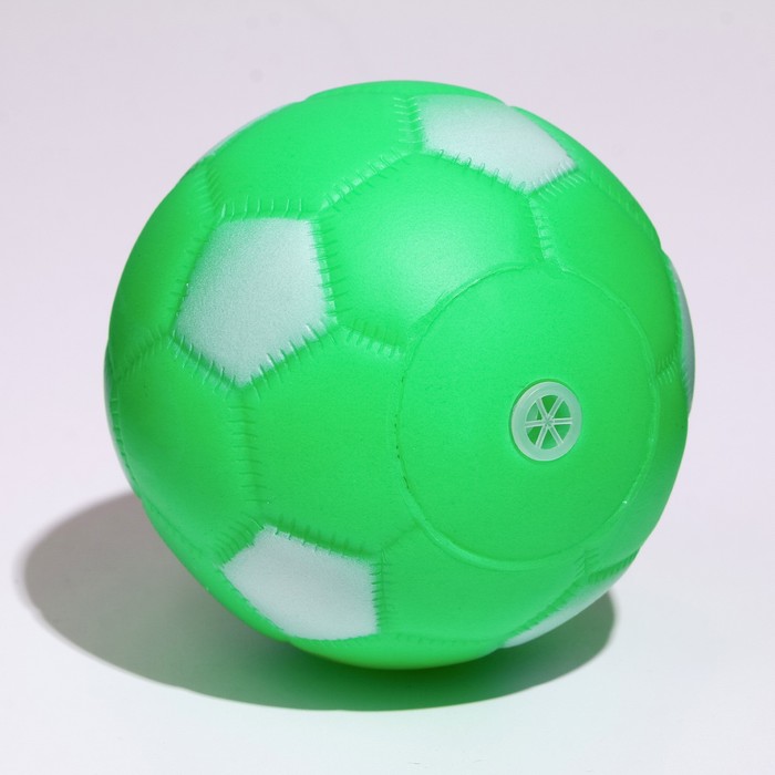 фото Игрушка пищащая "мяч футбол" для собак, 6,2 см, зелёная пижон