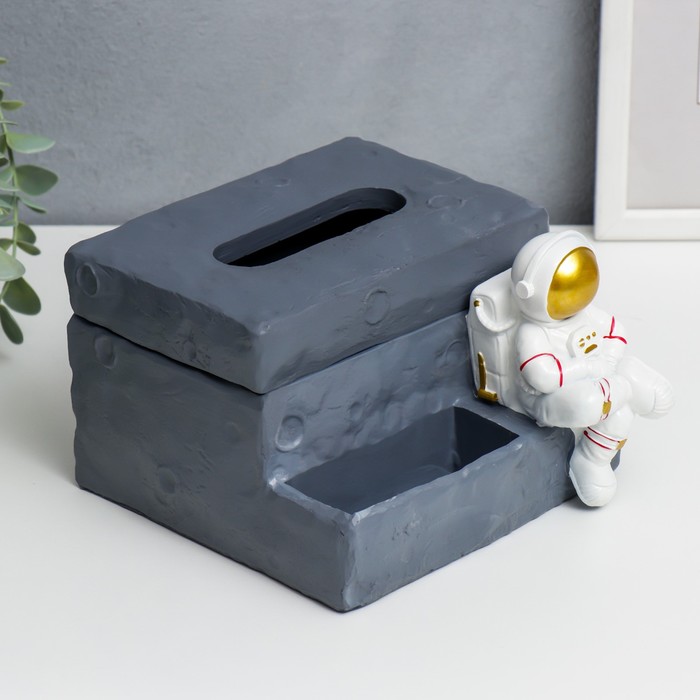 Сувенир полистоун салфетница+подставка "Космонавт" 11х19х16,5 см 7486153