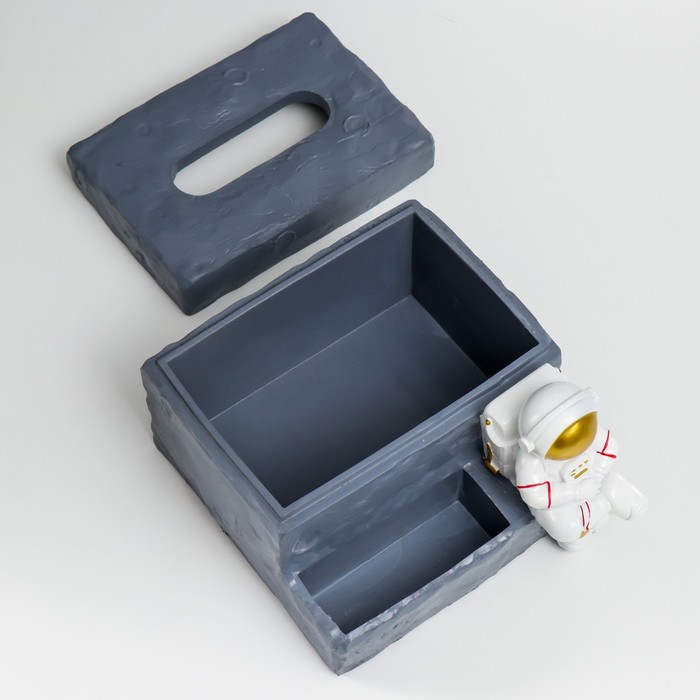 Сувенир полистоун салфетница+подставка "Космонавт" 11х19х16,5 см 7486153