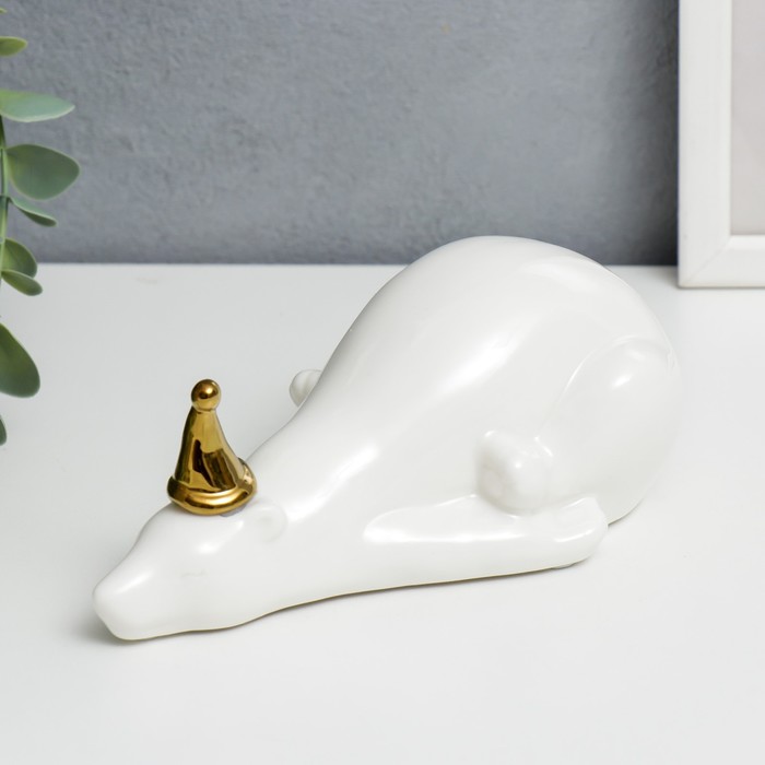 Сувенир керамика "Медведь в золотом цилидре, лежит" белый 6,5х9,5х17 см