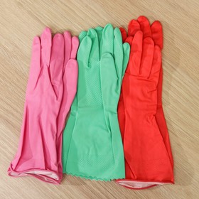 Перчатки хозяйственные резиновые Доляна, размер S, 50 г, цвет МИКС от Сима-ленд