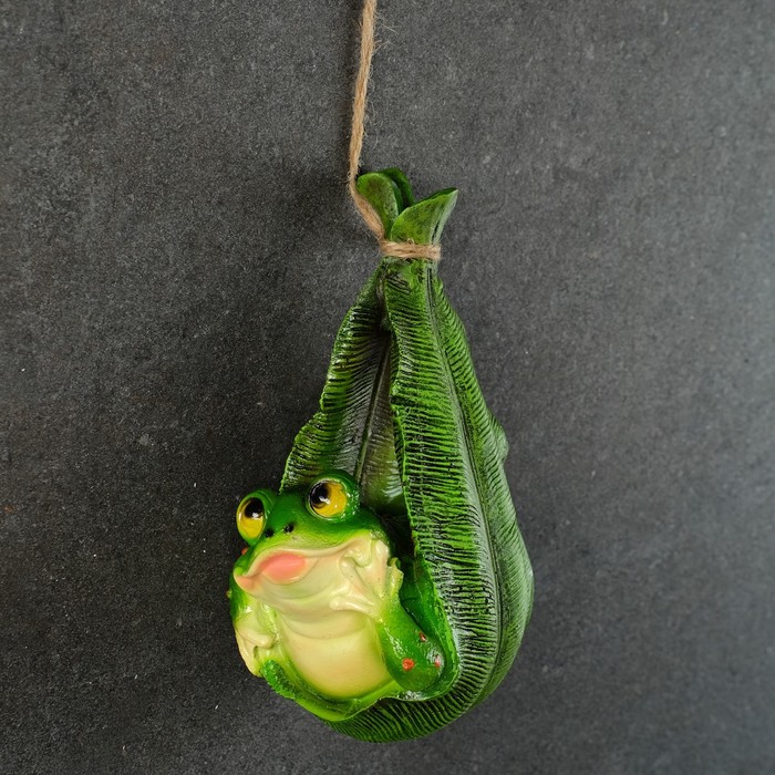 Подвесной декор "Лягушонок в листочке"