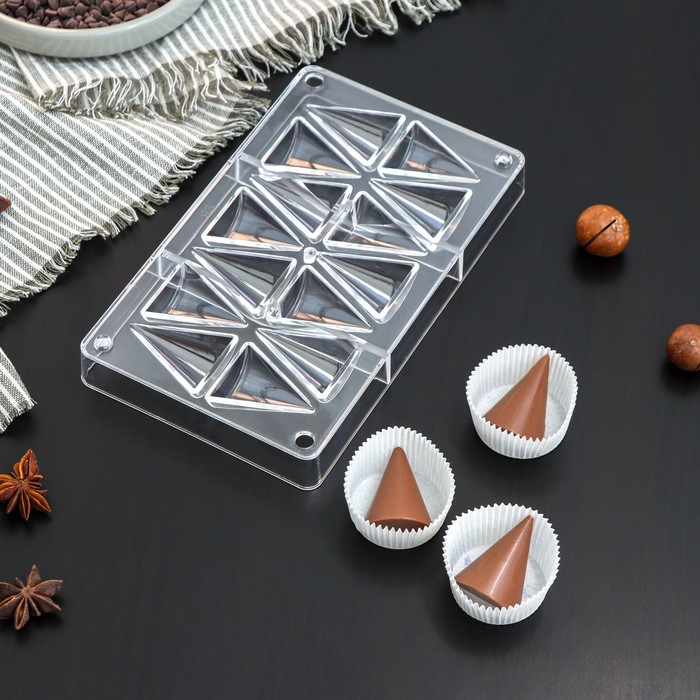форма для шоколада и конфет хеопс 14 ячеек 20×12×2 5 см Форма для шоколада и конфет «Средний конус», 14 ячеек, 20×12×2,5 см, ячейка 4,1×3,2×1,8 см