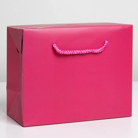 Пакет—коробка «Фуксия», 23 × 18 × 11 см Ош