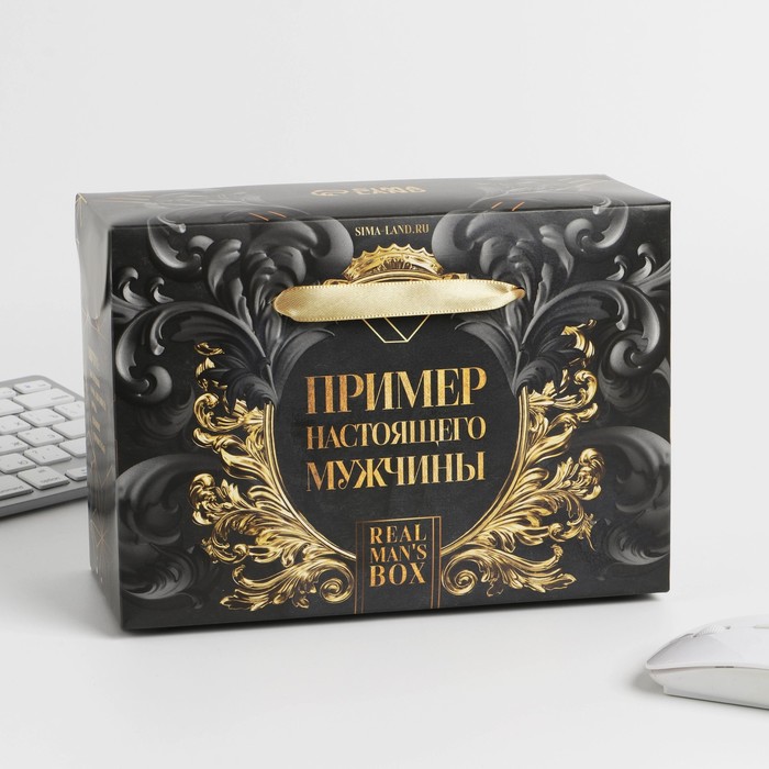 

Подарочный набор «Пример настоящего мужчины»: Ежедневник А5, 80 л., термостакан, ручка, планинг 50 л., блок для записей 100 л.
