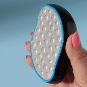 

Тёрка для ног «Delicate petal», лазерная, 10,3 см, цвет чёрный/голубой