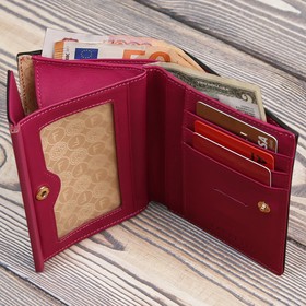 

19011901NP Кошелек на кнопке, отдел для купюр/карт/монет, цвет фуксия 12,5х10х3см