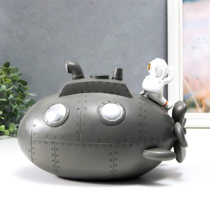 Сувенир полистоун подставка "Космонавт и подводная лодка" 19,5х14,5х26 см 7355549