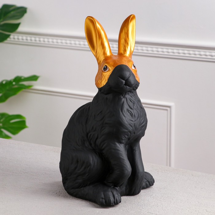 фото Копилка "зайчик в золотой маске", черная, керамика, 41 см керамика ручной работы