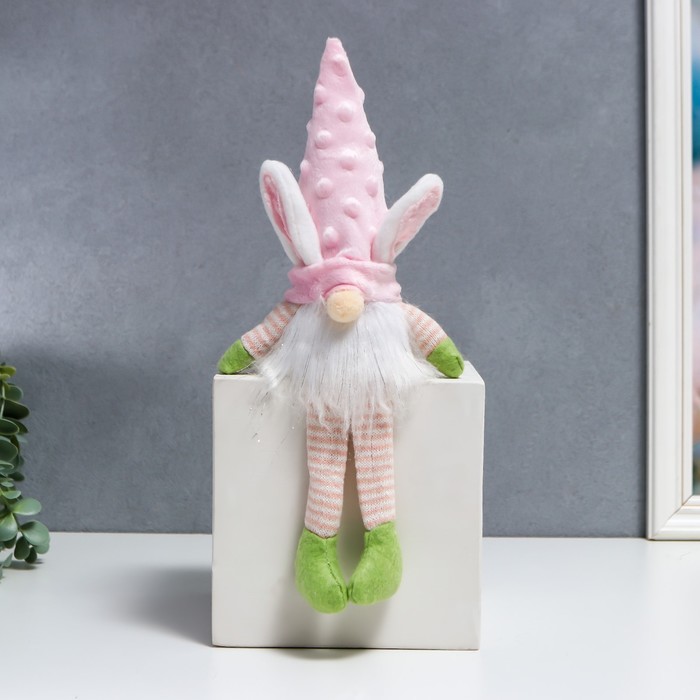 Кукла интерьерная свет Гном в шапке с зайчьими ушами, длинные ножки розовый 30х8 см