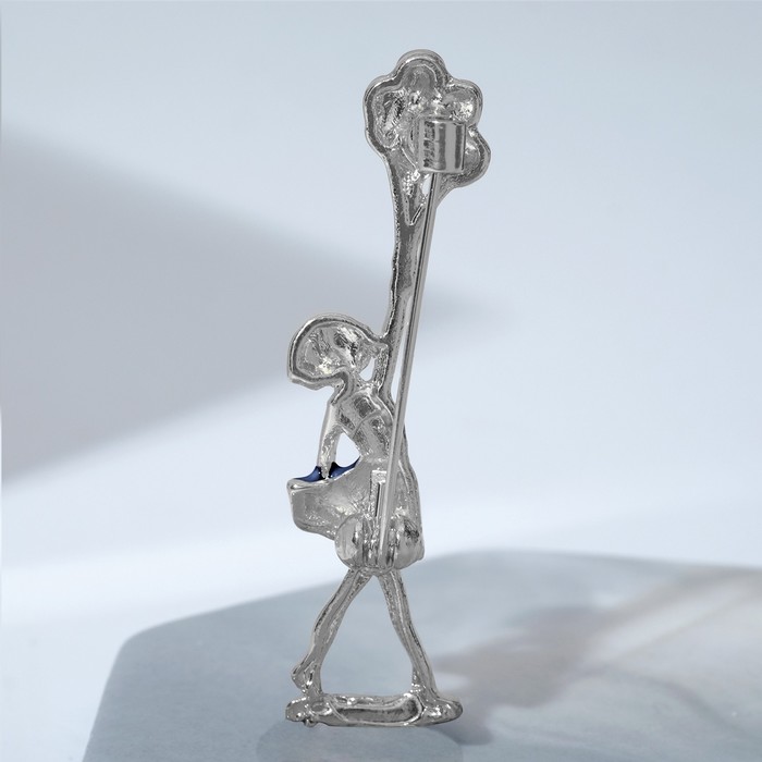 

Брошь "Девочка" с воздушными шарами, цветная в серебре