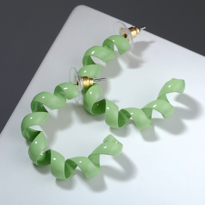 фото Серьги-кольца "спираль" юла, цвет зелёный, d=3 queen fair