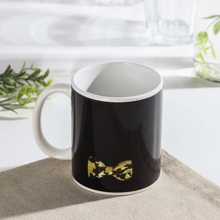 фото Кружка-хамелеон керамическая доляна «брутальный джентльмен», 350 мл