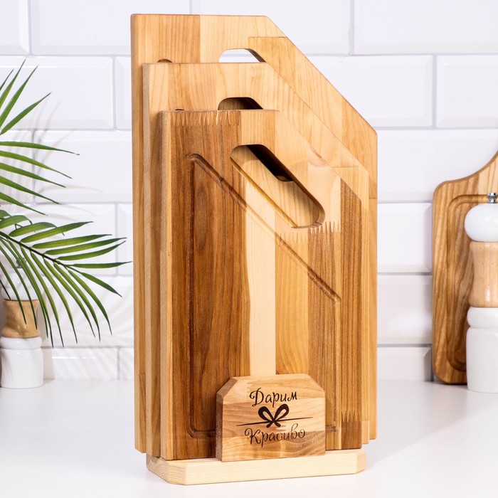 

Набор досок разделочных "Угловая ручка" в кассете (38х22х1,8;34х20х1,8;30х18х1,8) см