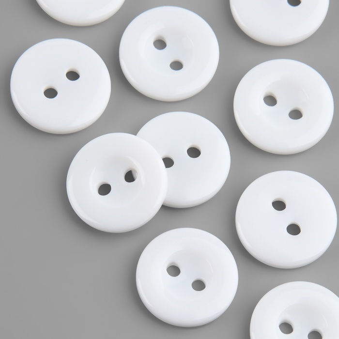 

Набор пуговиц, 2 прокола, d = 12 мм, 10 шт, в блистере, цвет белый