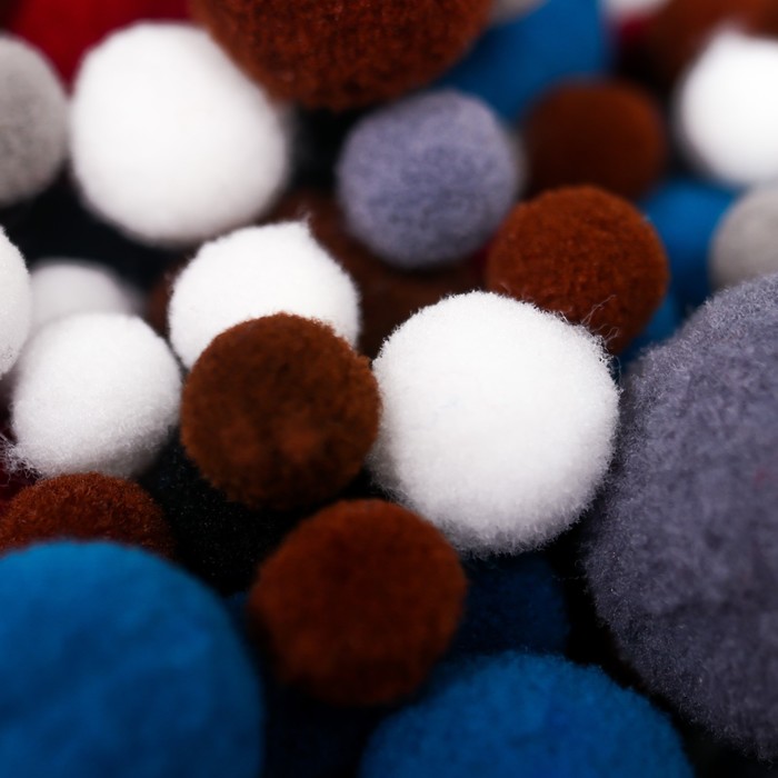 

Декор для творчества "Помпончики. Антик" d=1-3 см набор 135 шт