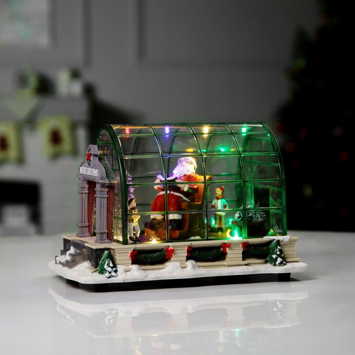 Светодиодная фигура «Дед Мороз в кресле» 23 × 15 × 14 см, полистоун, батарейки ААх3 (не в комплекте), USB, свечение мульти светодиодная фигура luazon lighting дед мороз и заяц 10 5х27х10 5см аах3 usb т бел