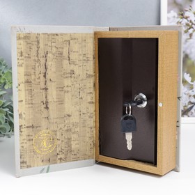 

Сейф-книга дерево кожзам "Серый кролик с цветами в овале" 21х13х5 см