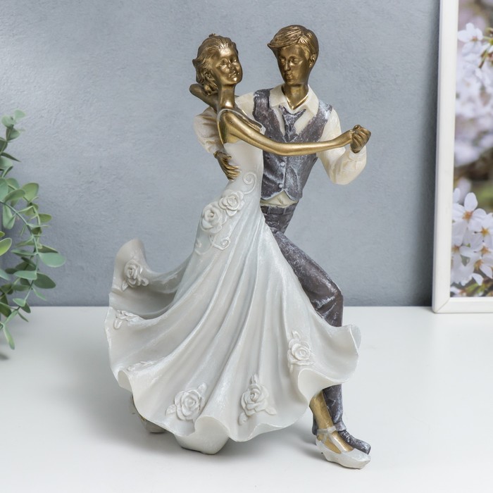 Сувенир полистоун Новобрачные - свадебный танец 27,5х13х20,5 см