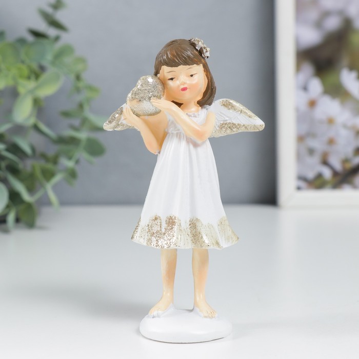 Сувенир полистоун Ангелочек-девочка в белом платье с сердечком блеск 11х6,4х3,3 см 7788559