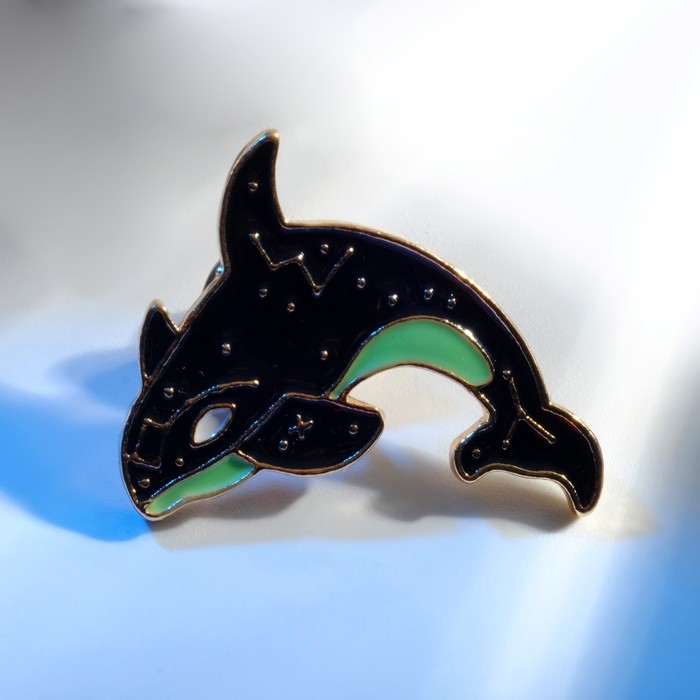 Значок «Косатка» созвездие, цвет чёрно-зелёный в золоте значок кит созвездие цвет чёрный в золоте