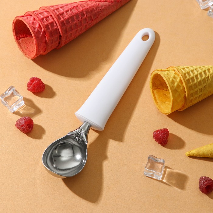 Ложка для мороженого Доляна «Сливки», 21×4,4×2,8 см, цвет белый ложка для мороженого доляна 22 см 50 мл цвет хромированный