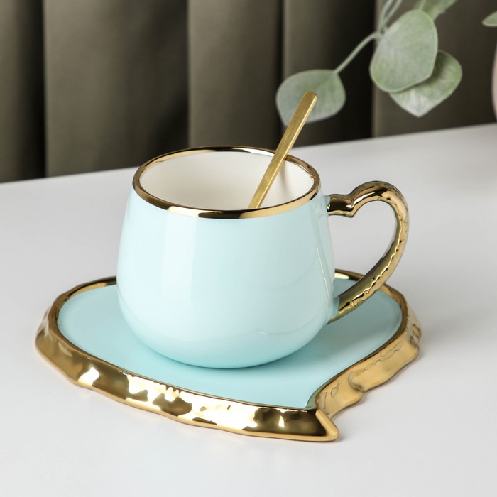 Чайная пара керамическая «Сердце», 2 предмета: чашка 320 мл, блюдце d=16,6 см, ложка, цвет голубой чайная пара керамическая листочек чашка 320 мл блюдце 25 5×16 см ложка цвет серый