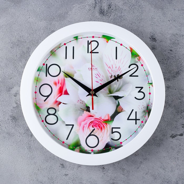 Часы настенные круглые "Цветы" белые