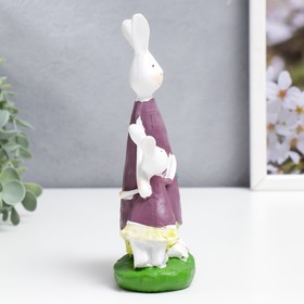 

Сувенир полистоун "Зайцы - мама и дочка" 19х5,8х9 см