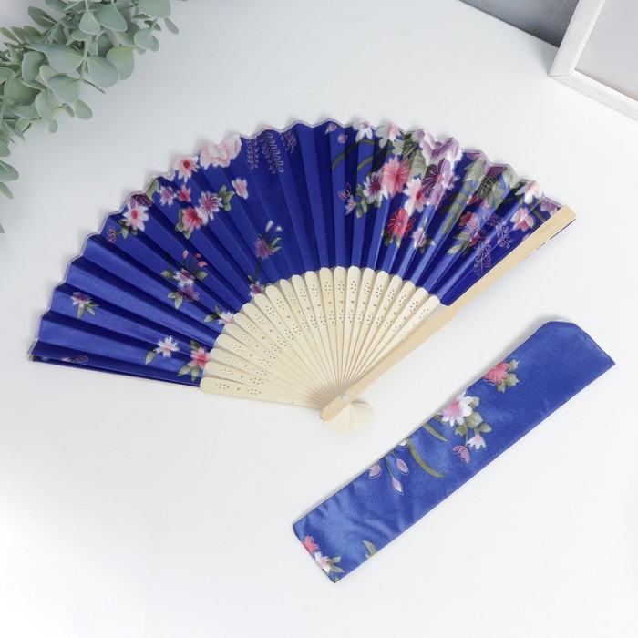 Веер бамбук, текстиль h=21 см "Цветы" с чехлом, синий