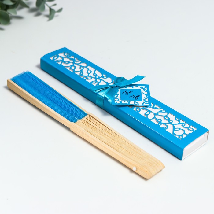 Веер бамбук, текстиль h=21 см "Моноцвет" в коробке, голубой