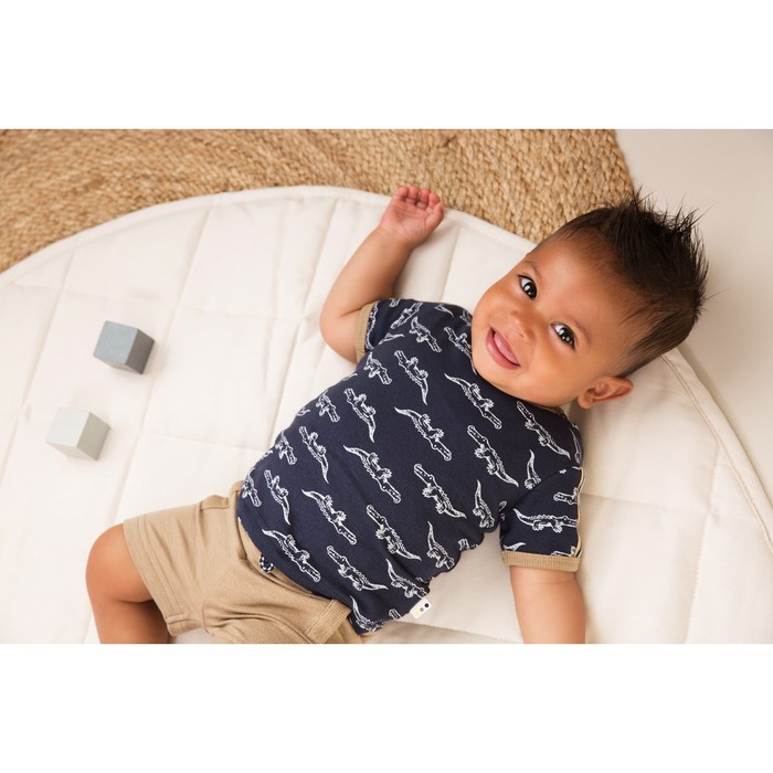 Комплект для мальчика: футболка и шорты, рост 68 см, цвет синий, песочный