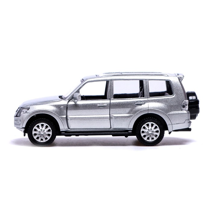 

Машина металлическая MITSUBISHI PAJERO 4WD, 1:43, инерция, открываются двери, цвет серый