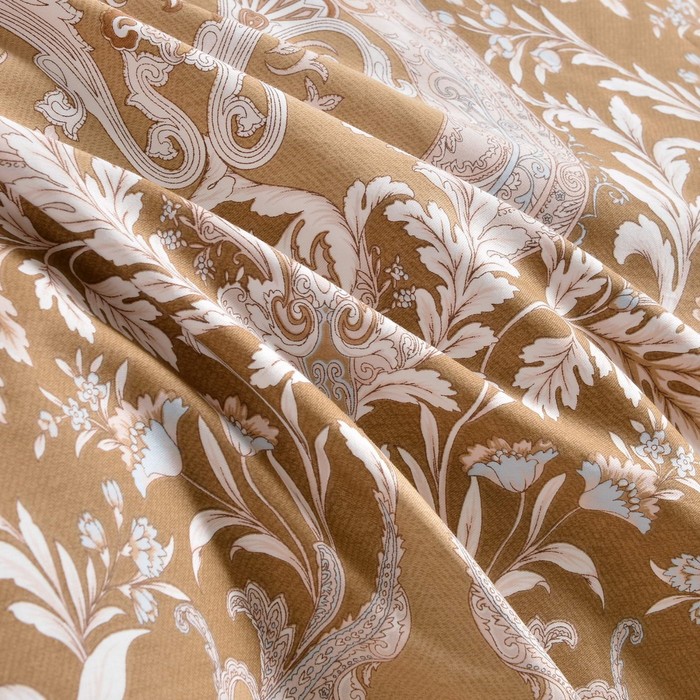 

Постельное бельё , размер 230х250 см, 160х220 см - 2 шт, 50х70 см - 2 шт, 70х70 см - 2 шт