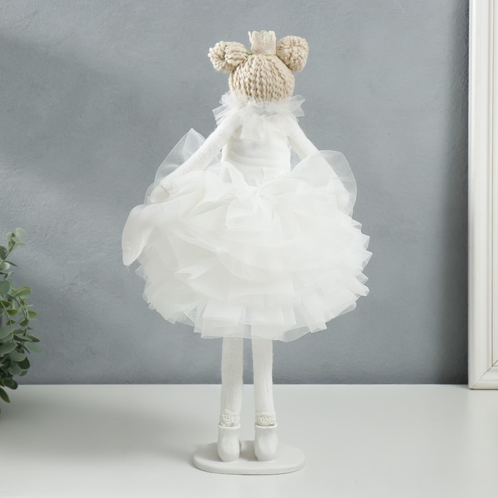 Кукла интерьерная "Принцесса в белом наряде, с сердцем" 43х18х19,5 см