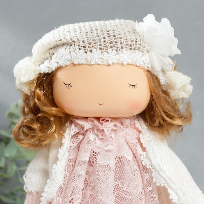 Кукла интерьерная "Малышка в платье с кружевом, с сердечком" 36,5х14х15,5 см
