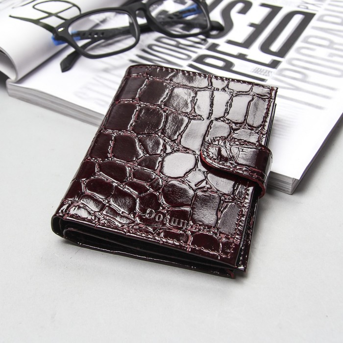 Обложка для автодокументов и паспорта на кнопке, отдел для купюр, бордовый скат