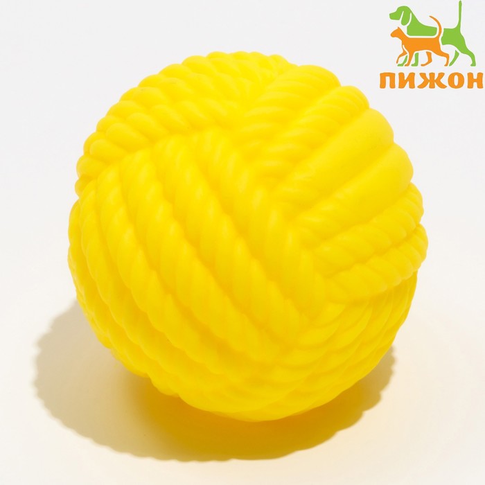 Игрушка для собак пищащая Клубок ниток, 8 см, жёлтая