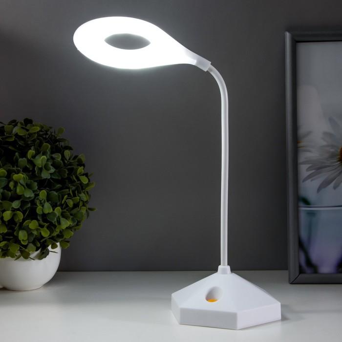 

Лампа настольная "Гексагон" LED 1 режим 2Вт USB белый 12х12х41 см