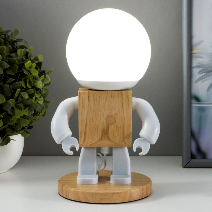 

Ночник "Робот" LED 3вт 3000K/6000K USB 13,5х23CM