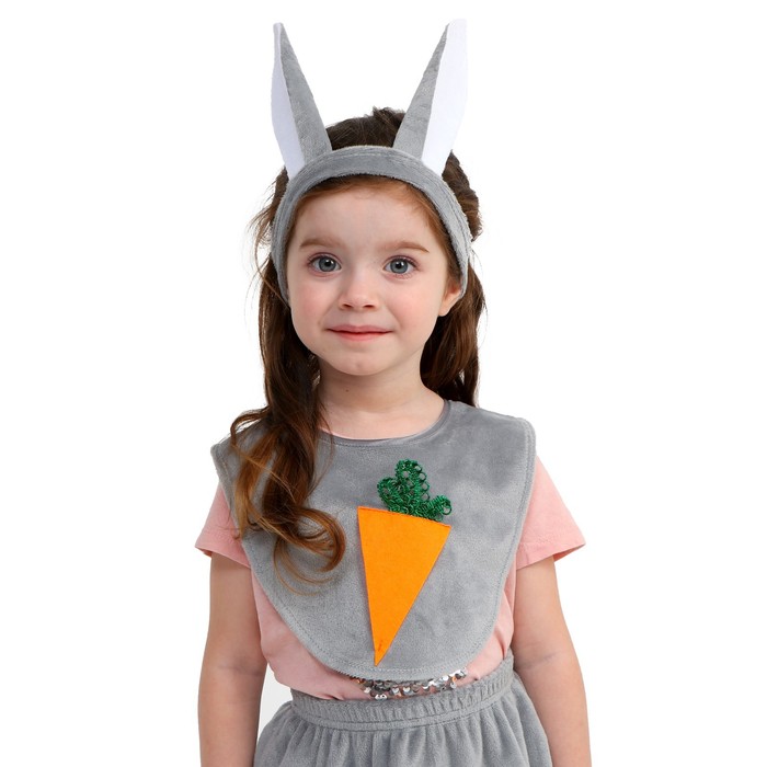 фото Карнавальный набор зайка серый:манишка с морковкой,хвост,гол убор,плюш,р98-128 страна карнавалия