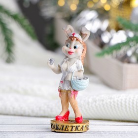

Фигура "Зайчиха медсестра" серый, 5х4х10см