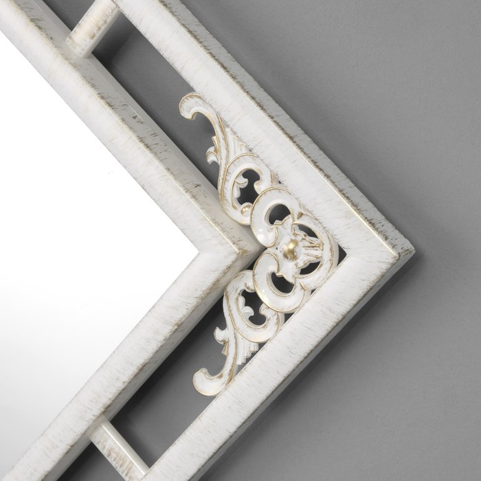 фото Зеркало настенное, в ажурном корпусе , 38х38 см, белый с золотом